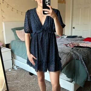 Super cute navy dress!
